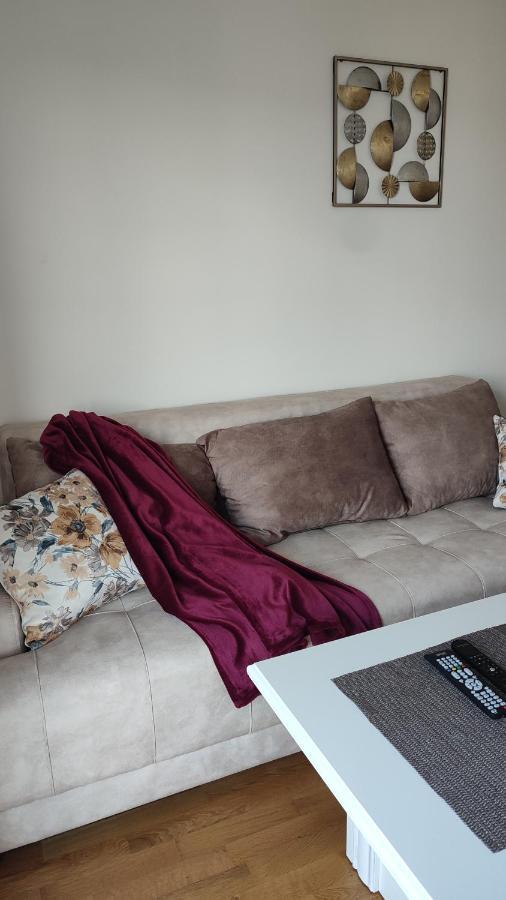 Apartmani Stari Aerodrom Podgorica Exteriér fotografie