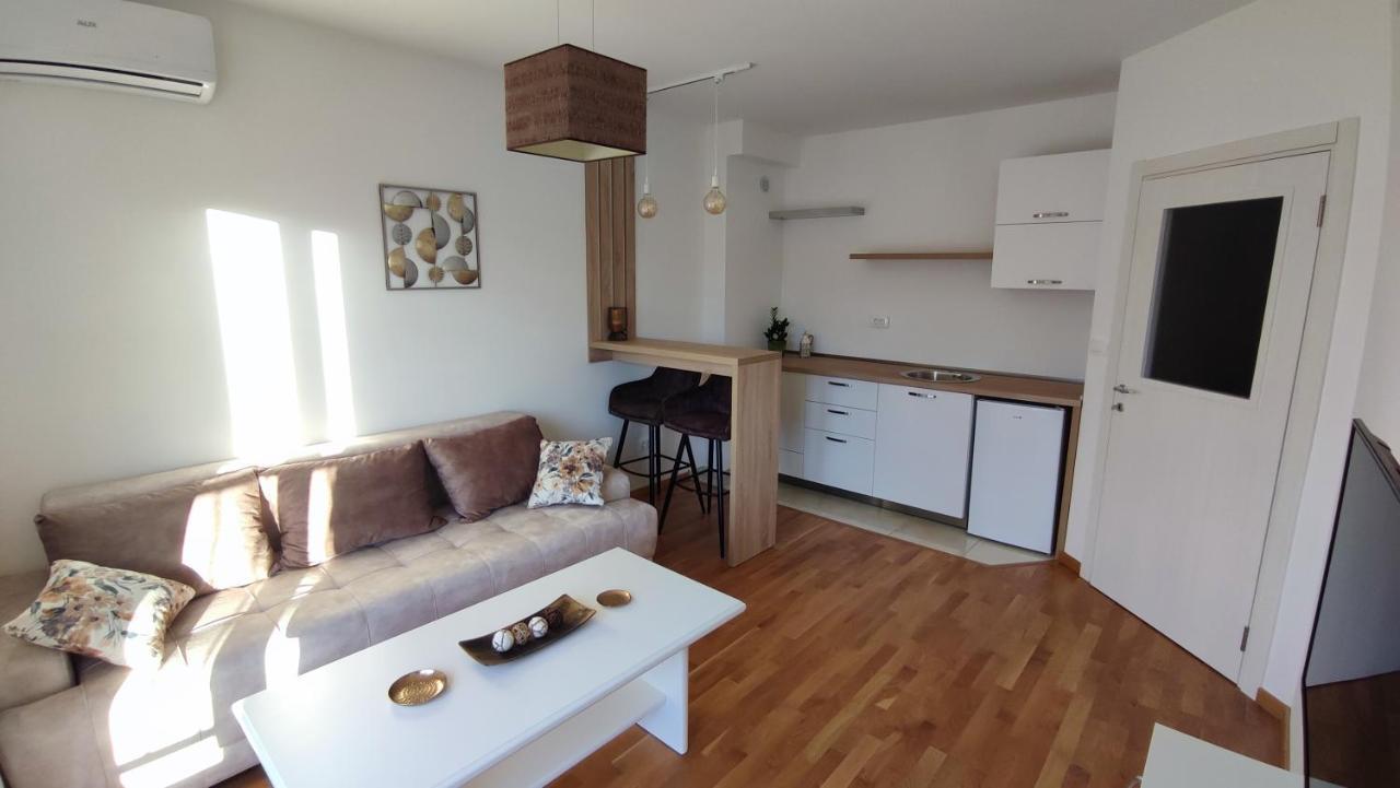 Apartmani Stari Aerodrom Podgorica Exteriér fotografie