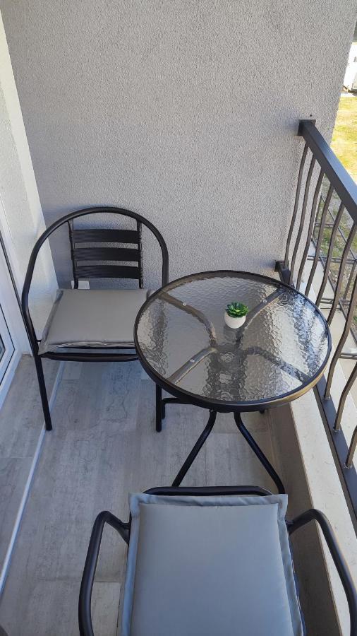 Apartmani Stari Aerodrom Podgorica Exteriér fotografie